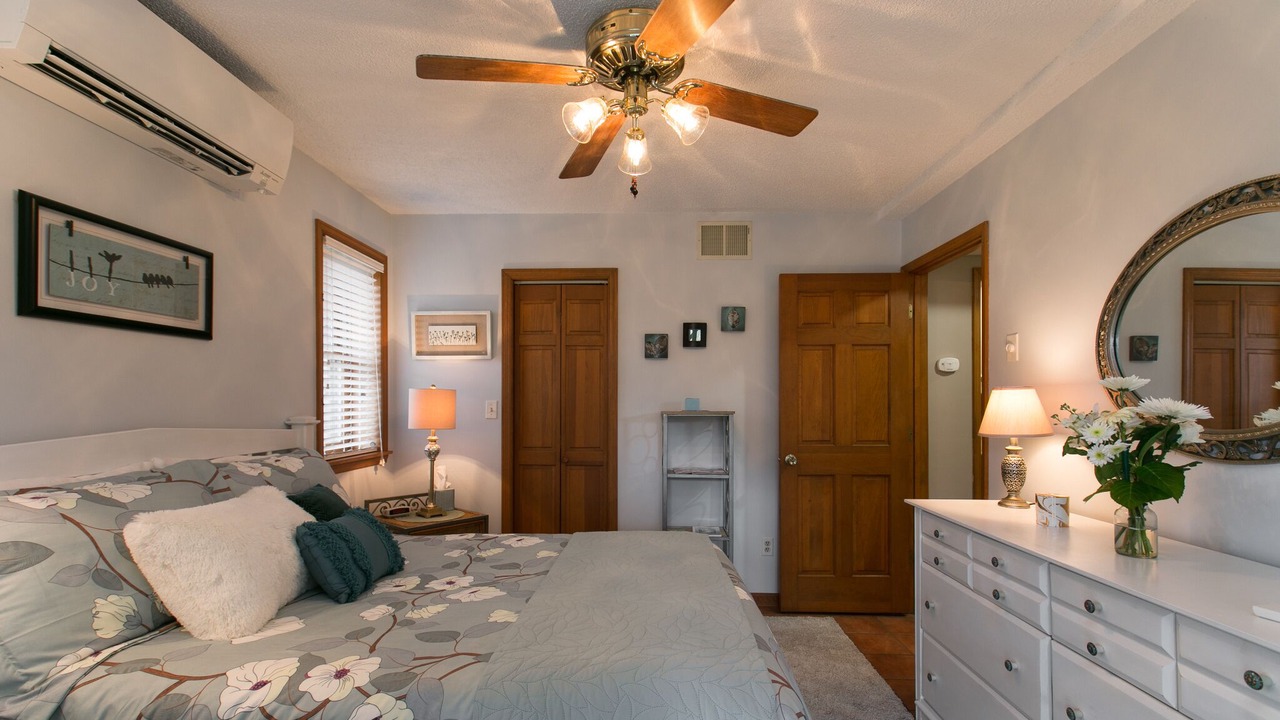 Photo of Bedroom in Weaverville