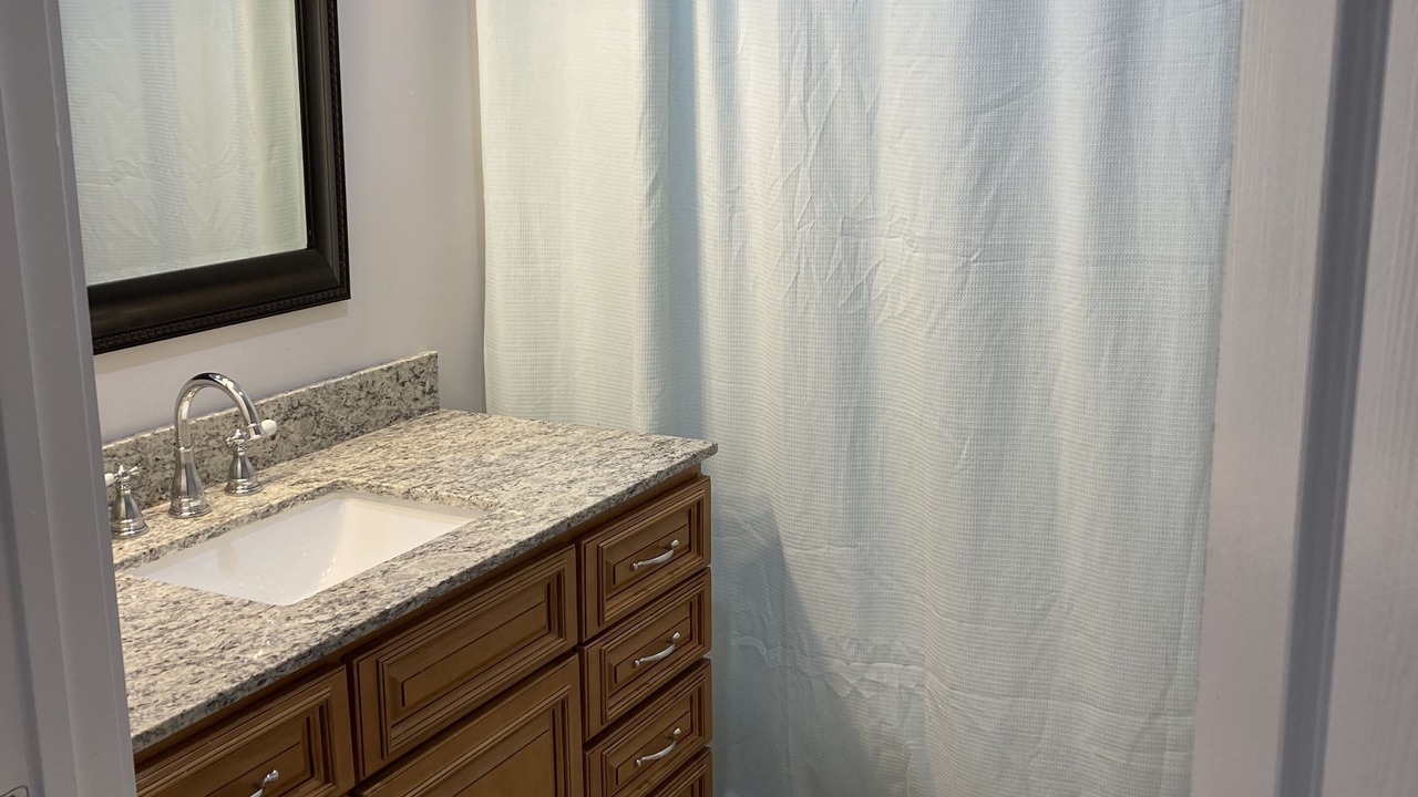 Photo of Bathroom in Chaplin