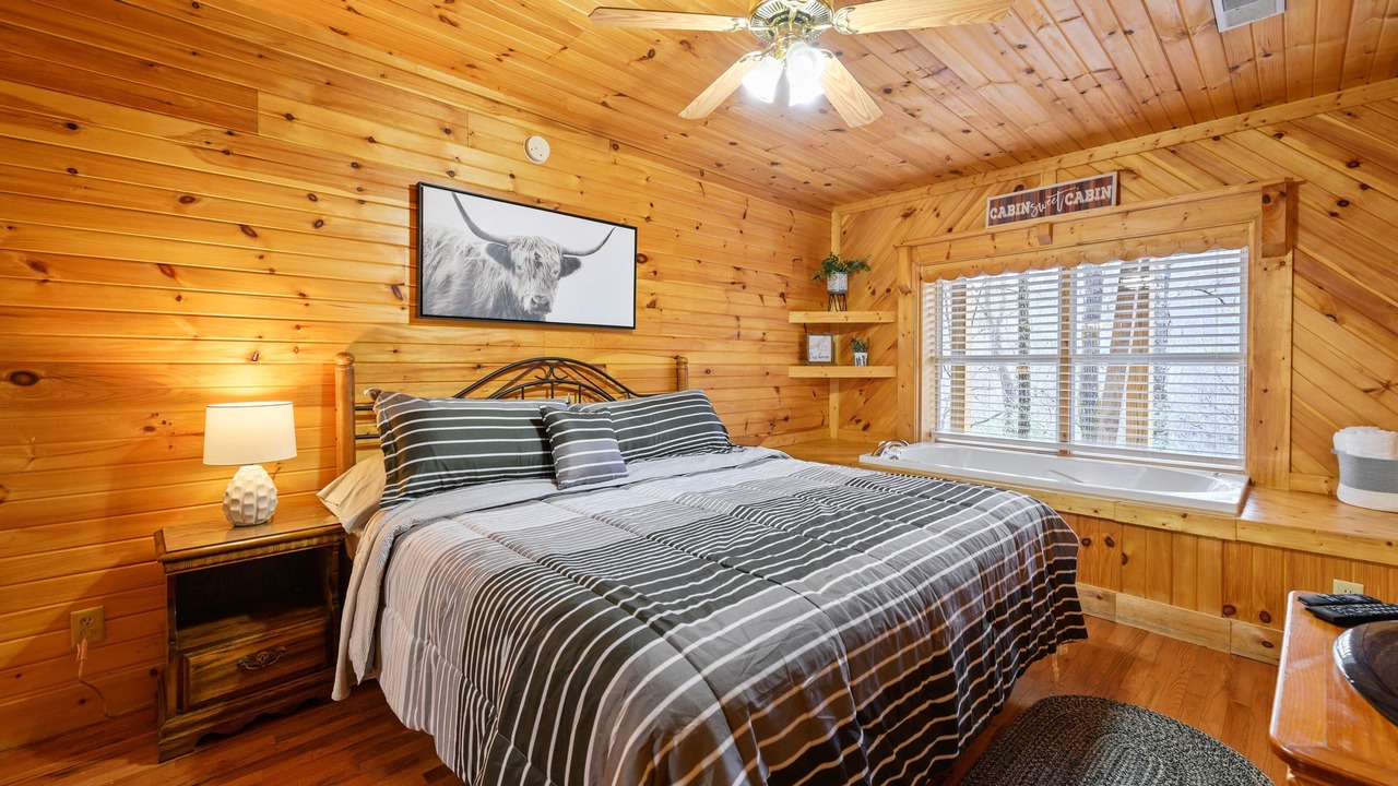 Photo of Bedroom in Gatlinburg