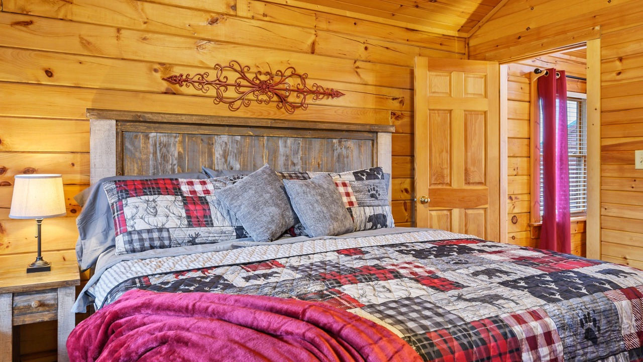 Photo of Bedroom in Gatlinburg