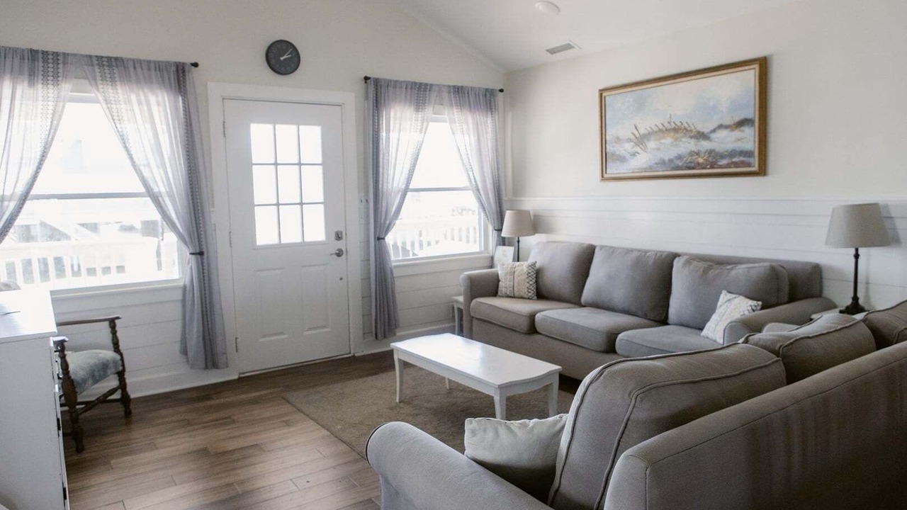 Photo of Livingroom in Holden Beach