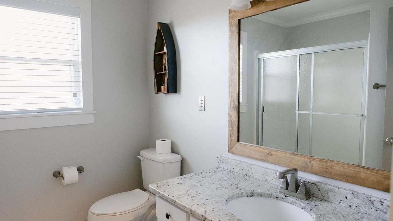 Photo of Bathroom in Holden Beach