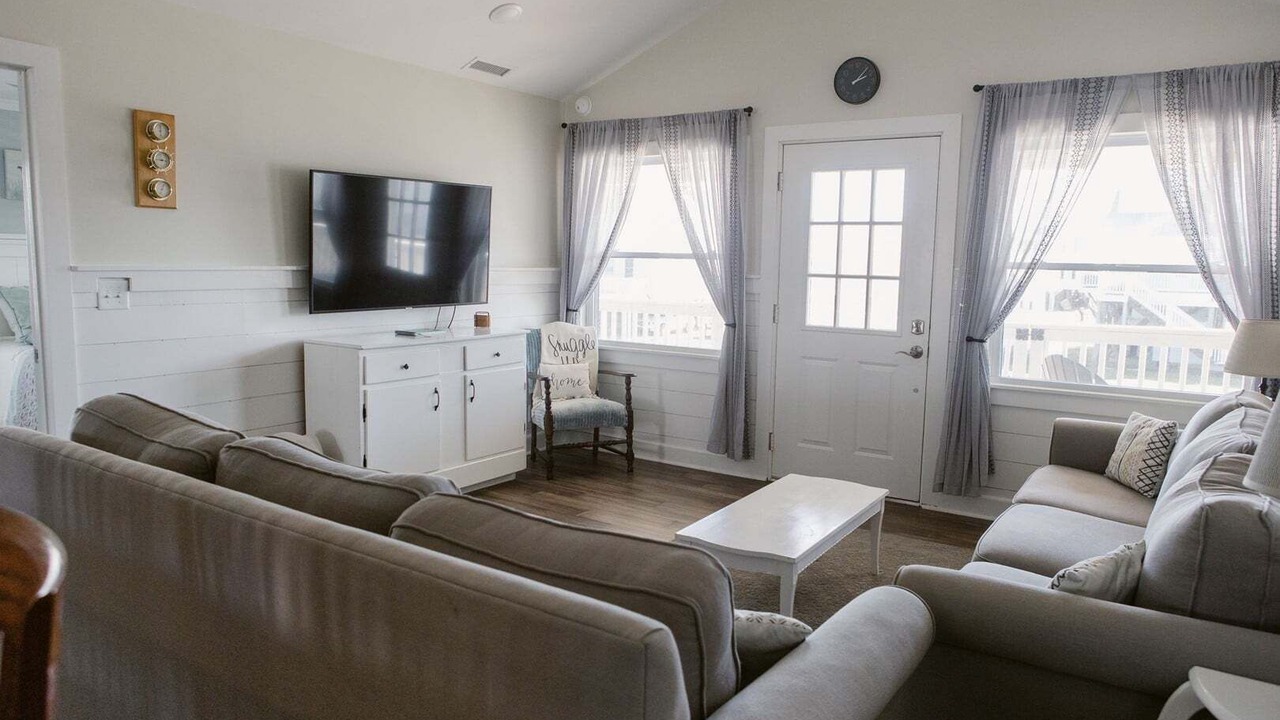 Photo of Livingroom in Holden Beach