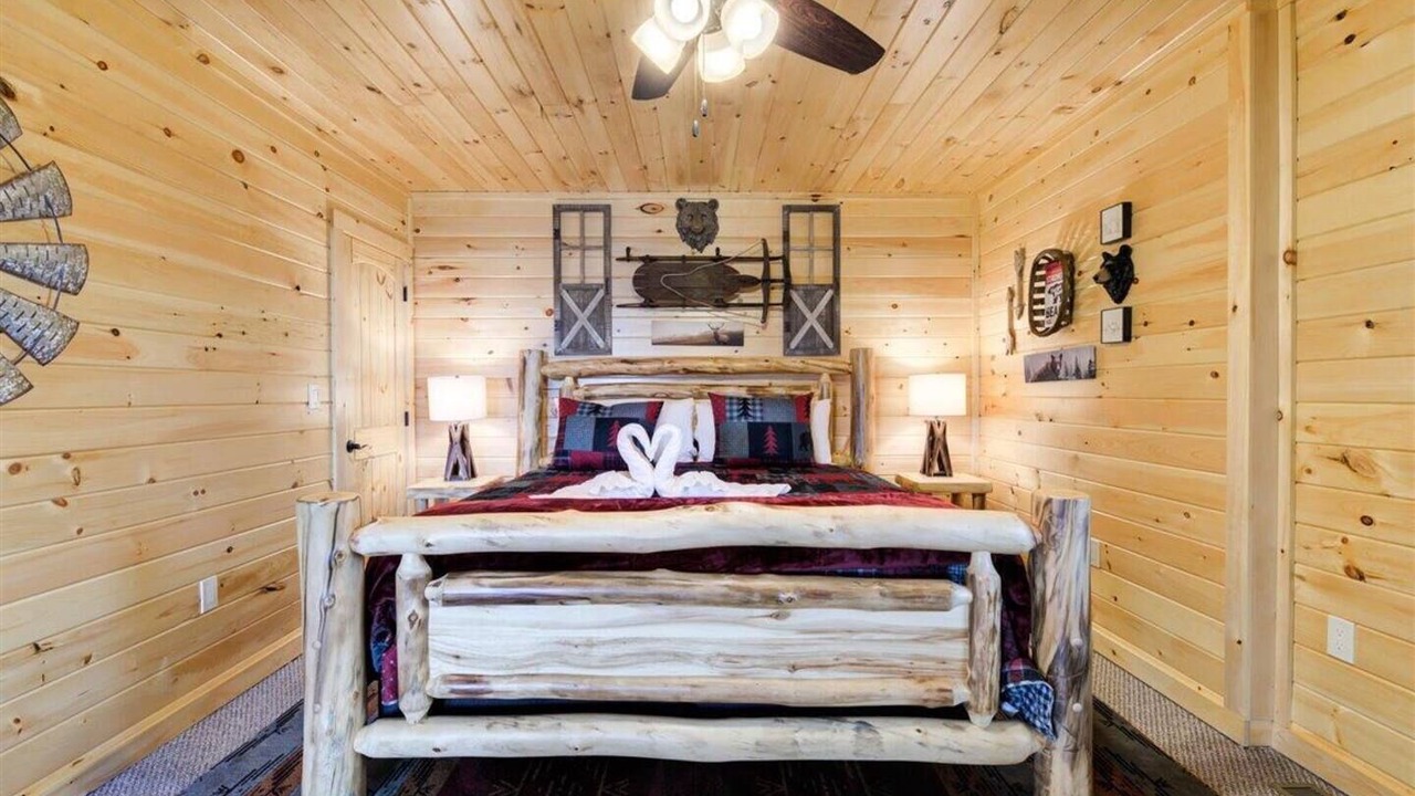 Photo of Bedroom in Smoky Mountains