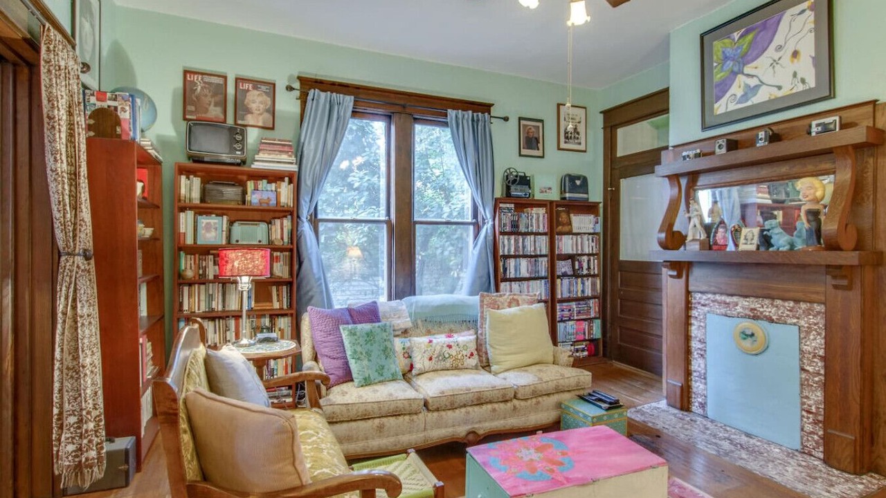 Photo of Livingroom in Lockeland Springs
