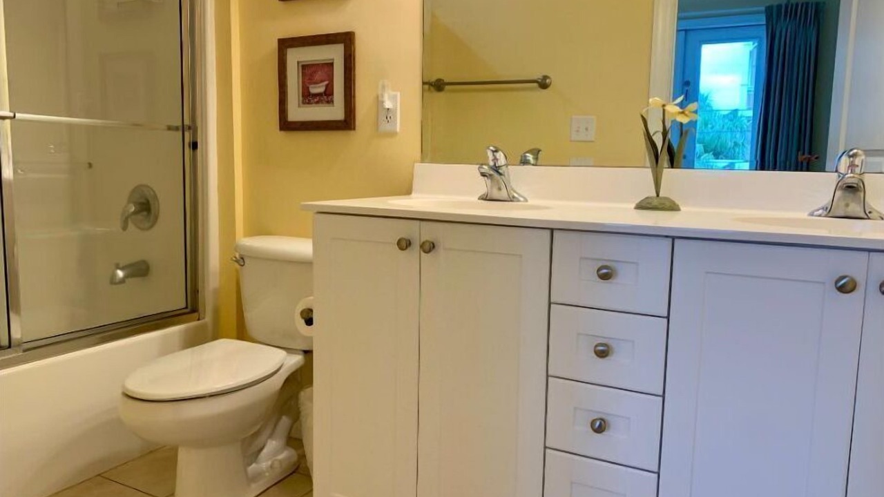 Photo of Bathroom in North Carolina Coast