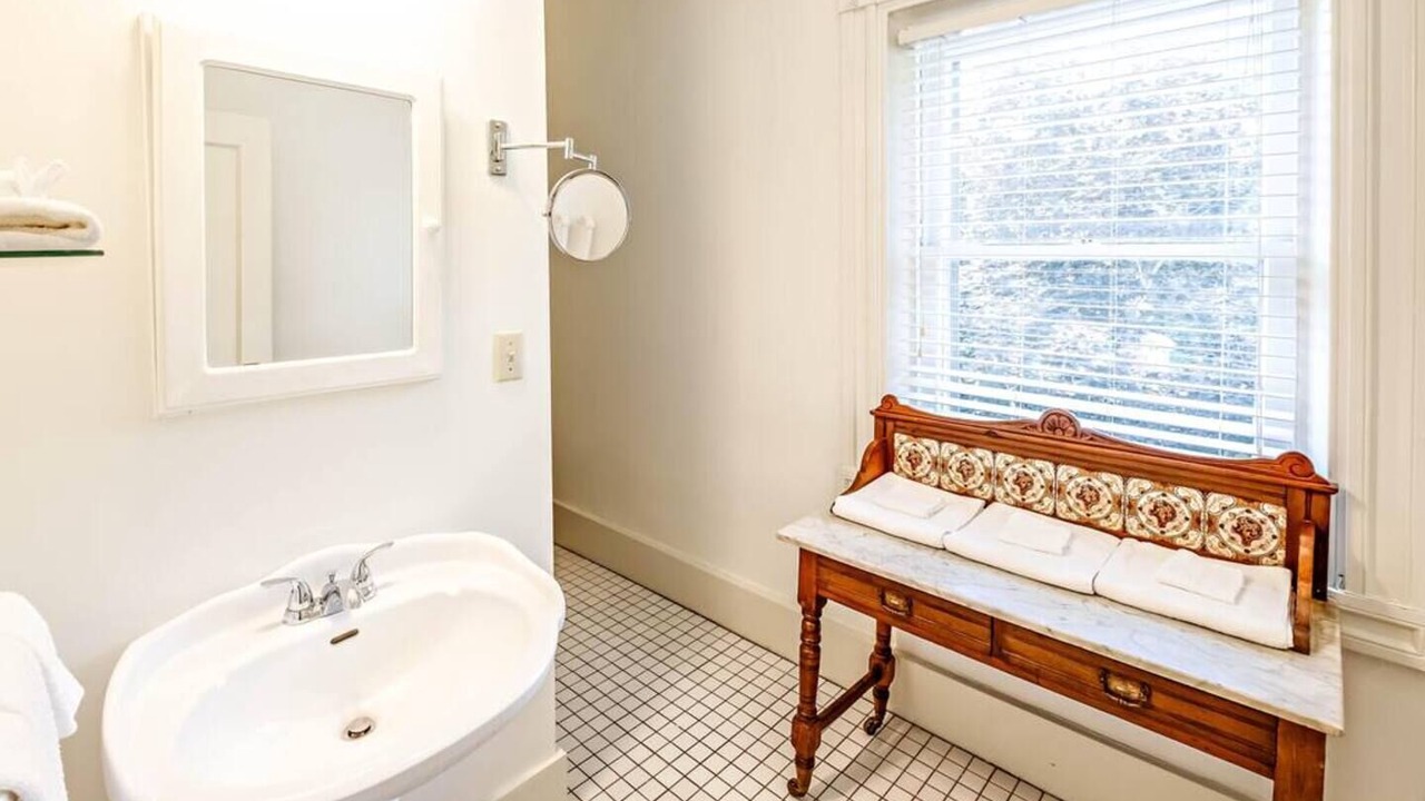 Photo of Bathroom in Tazewell