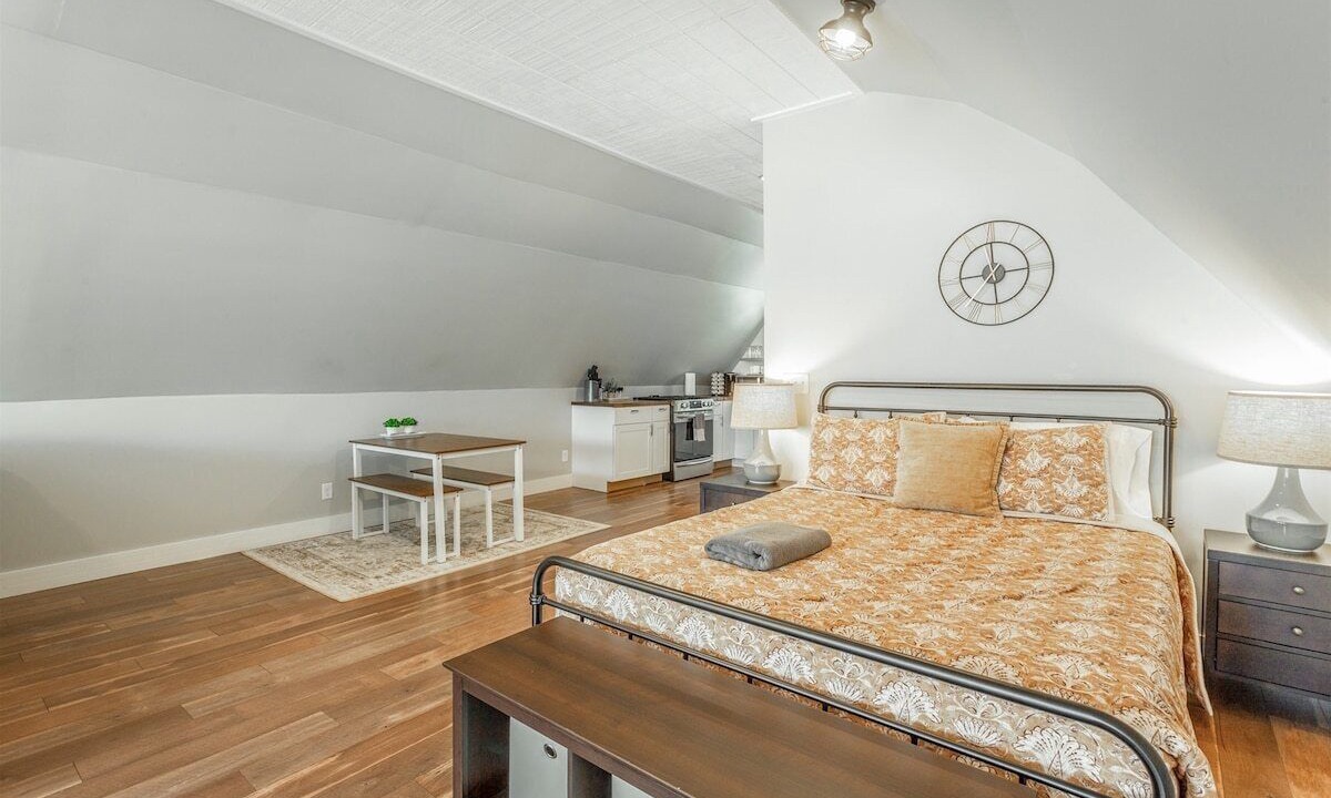 Photo of Bedroom in Chattanooga Valley