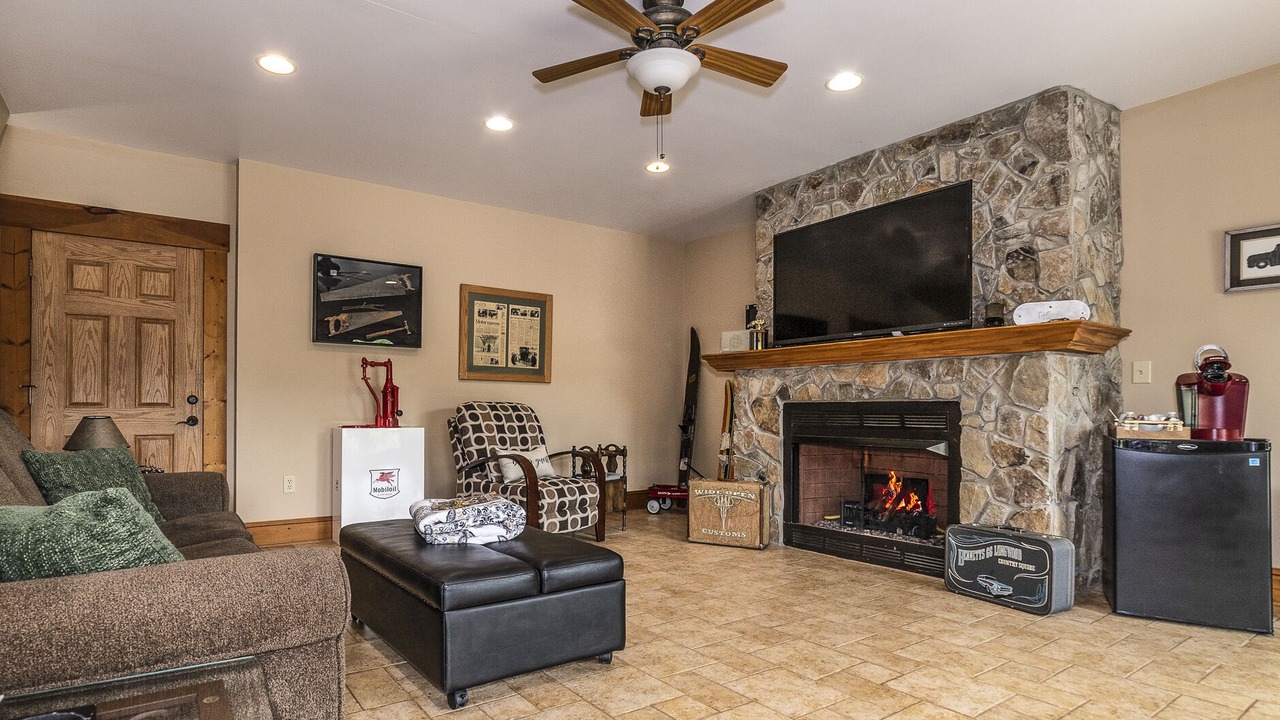 Photo of Bedroom in Roanoke
