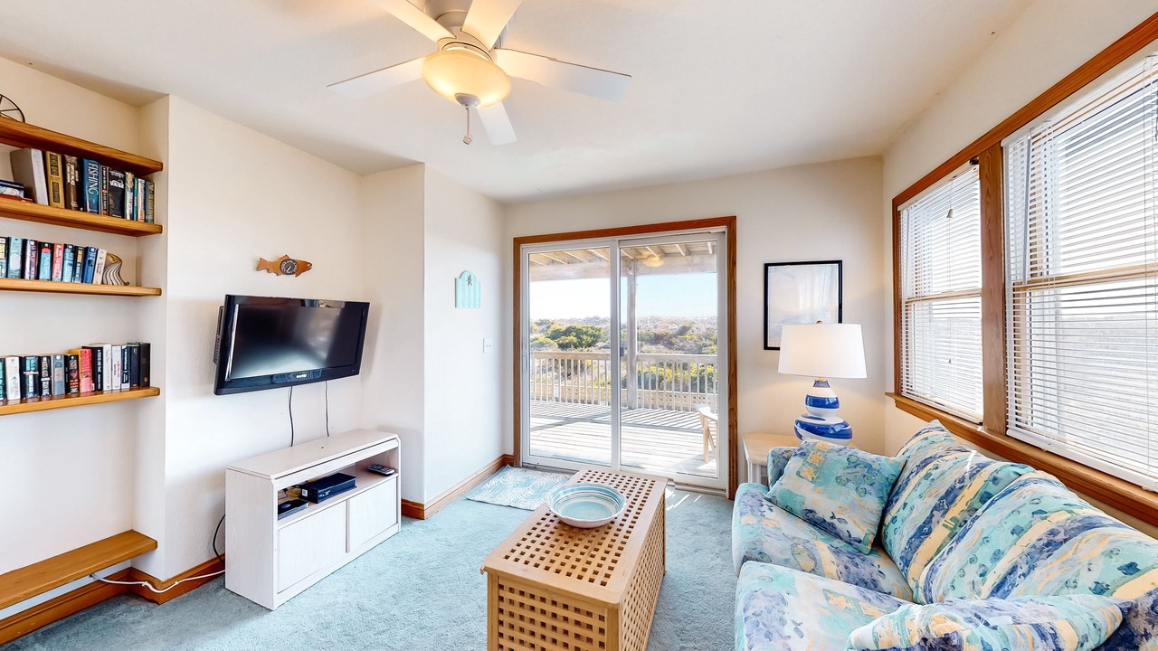 Photo of Livingroom in Ocean Isle Estates