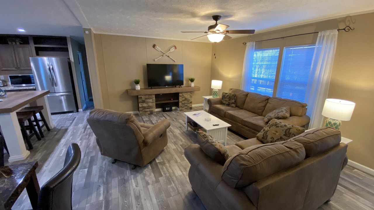 Photo of Livingroom in Sharps Chapel
