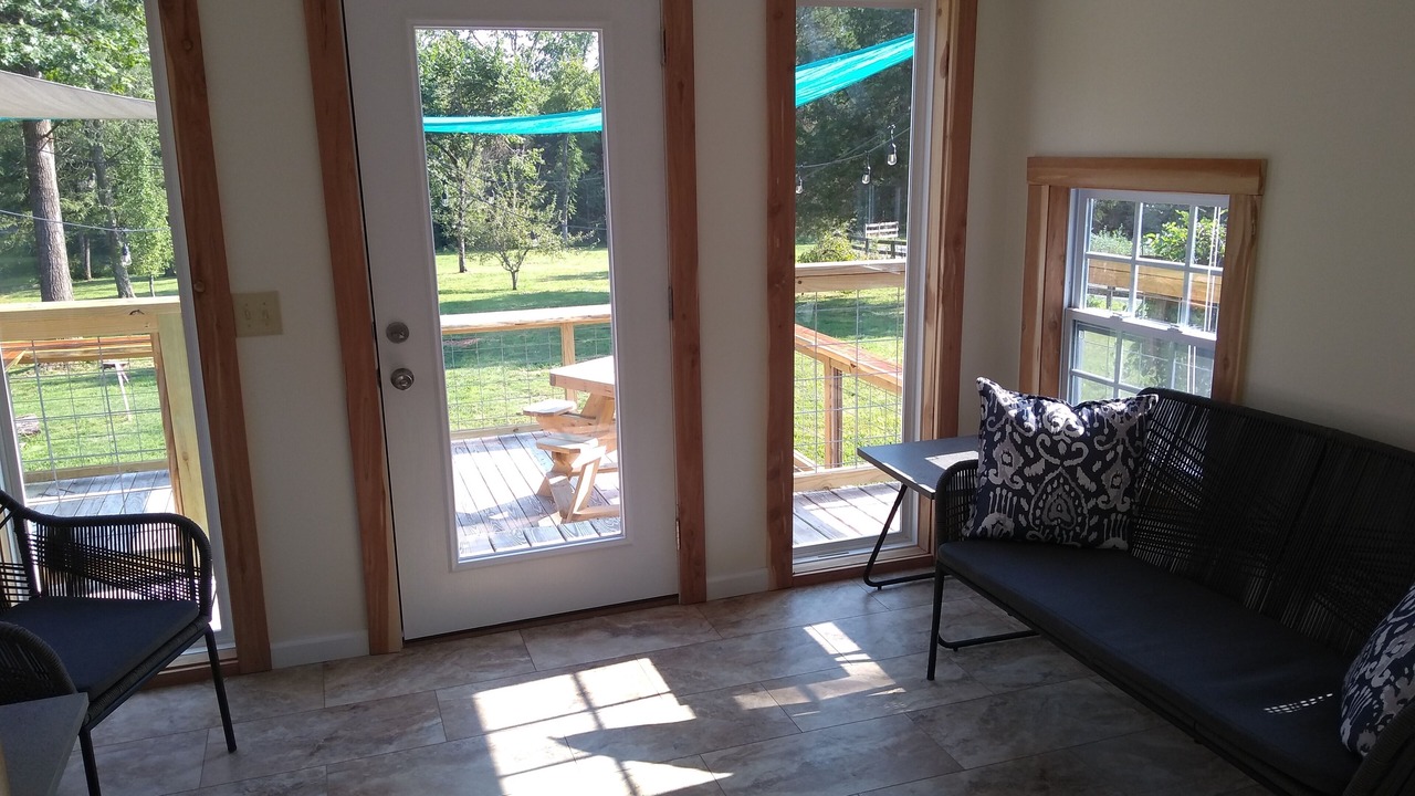 Photo of Livingroom in Sharps Chapel