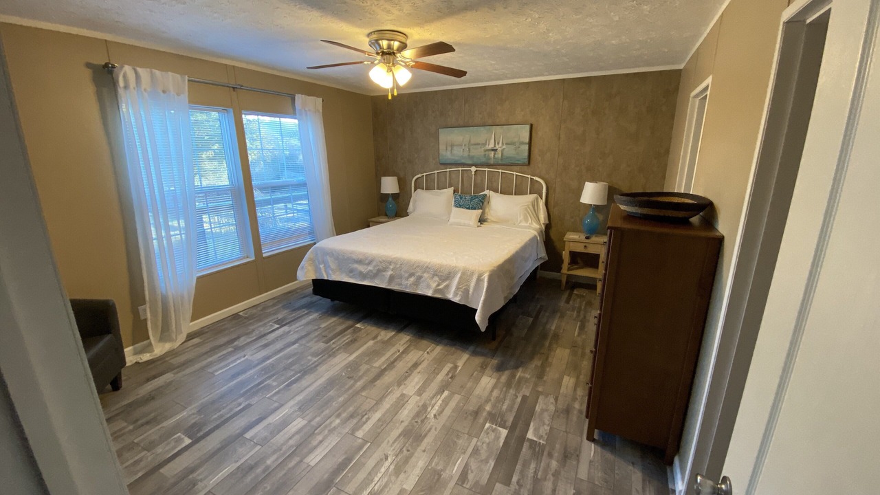 Photo of Bedroom in Sharps Chapel