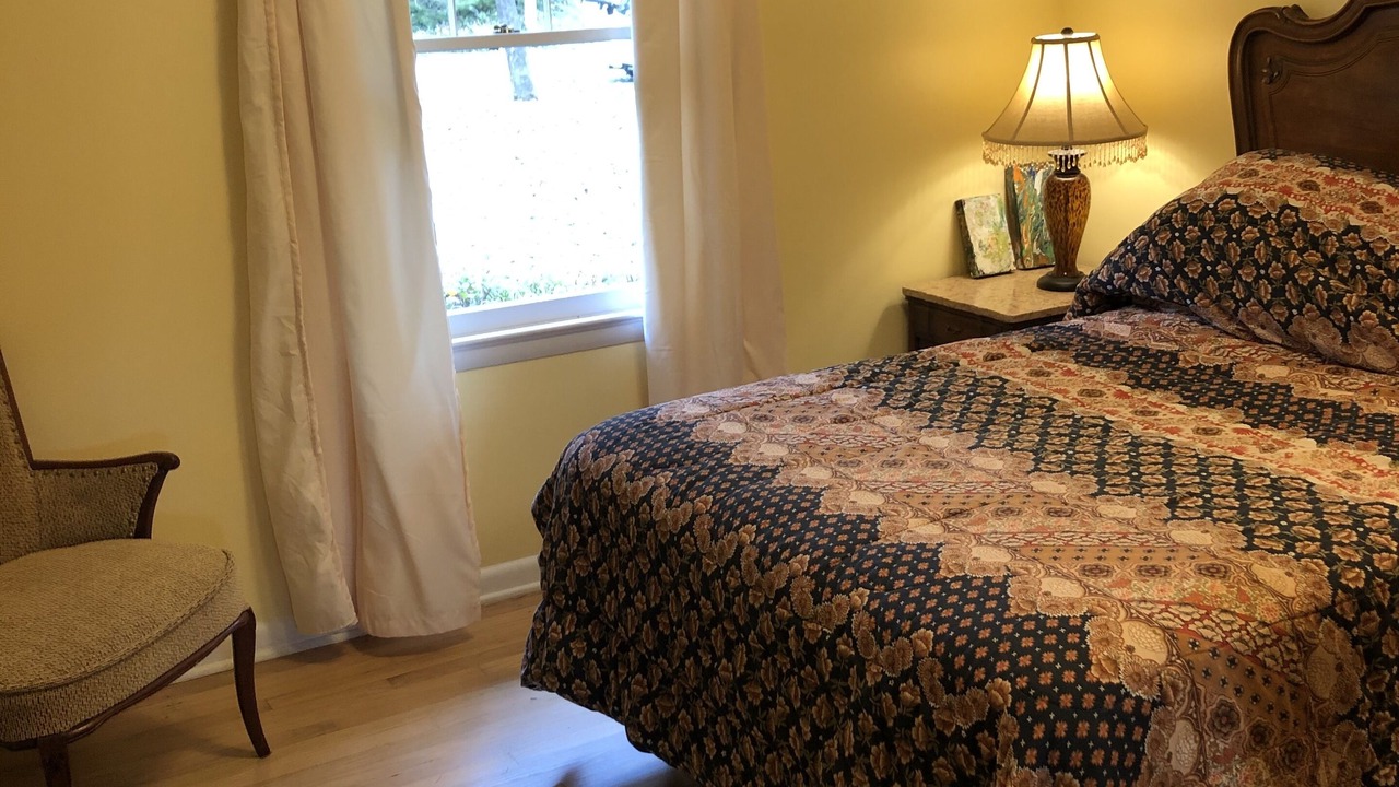 Photo of Bedroom in Lynn