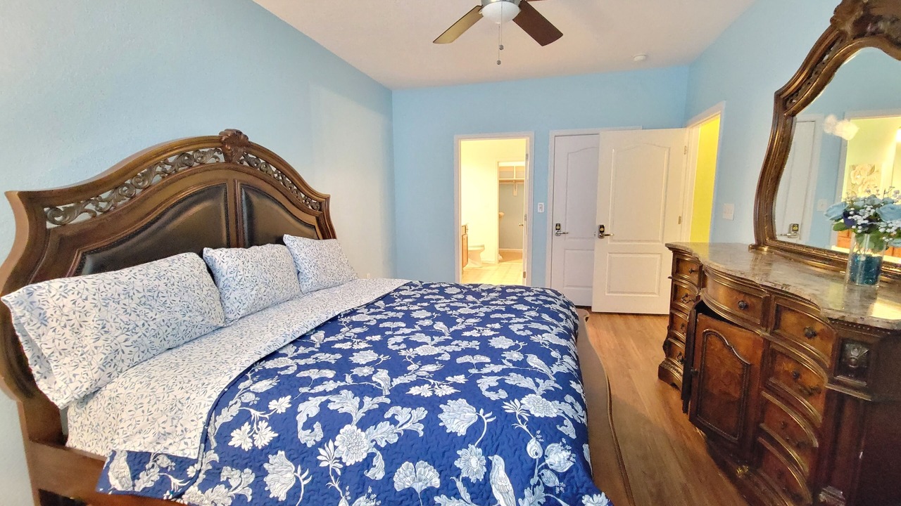 Photo of Bedroom in North Newport News