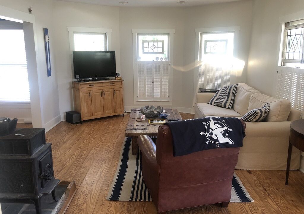 Photo of Livingroom in Morehead City