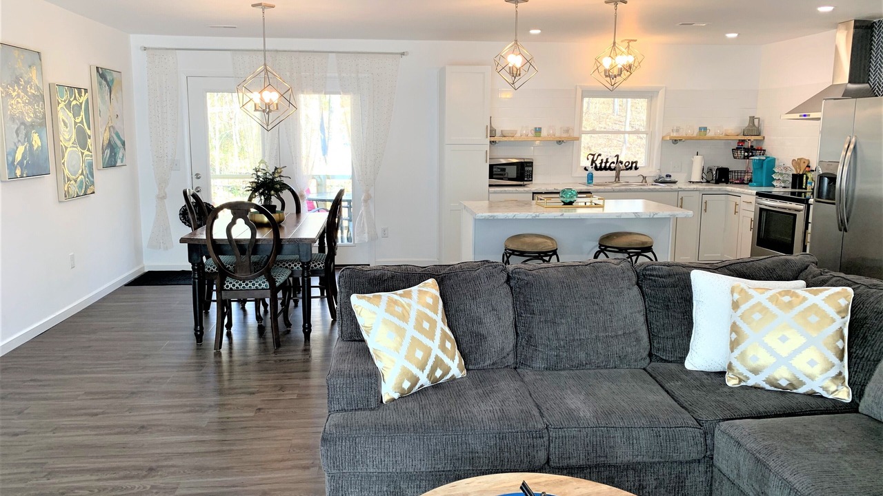 Photo of Livingroom in Cookeville