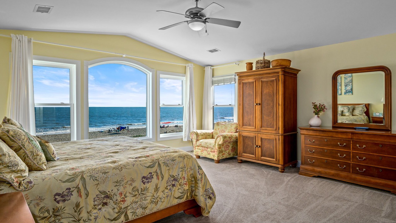 Photo of Bedroom in Holden Beach