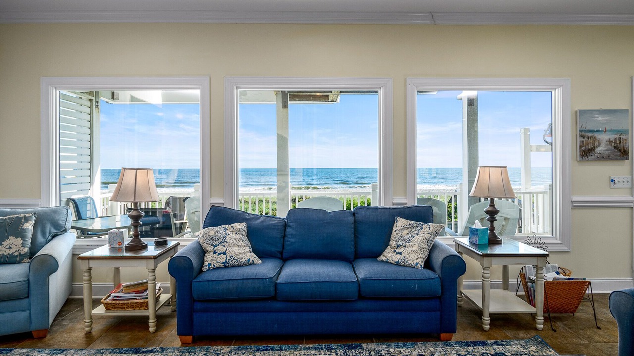 Photo of Livingroom in Holden Beach