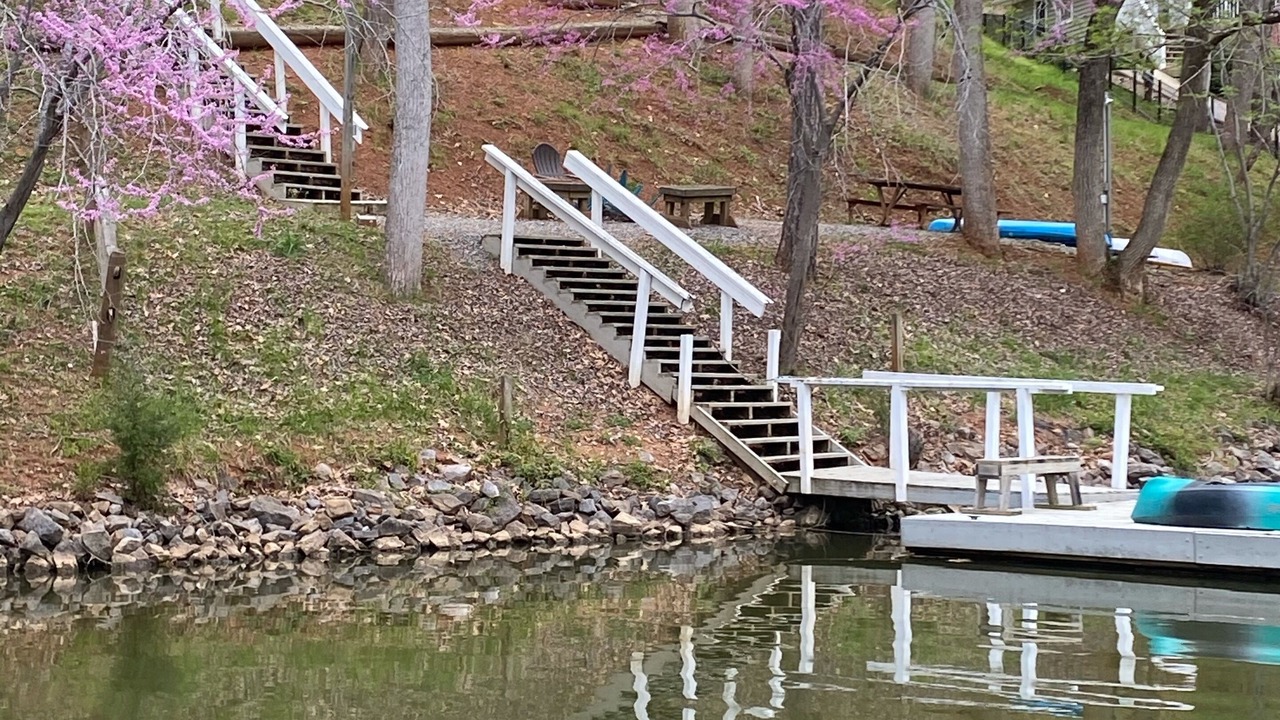 Photo of Outdoor in Moneta