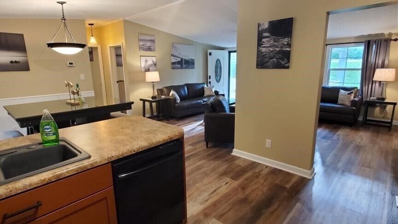 Photo of Livingroom in Byrdstown