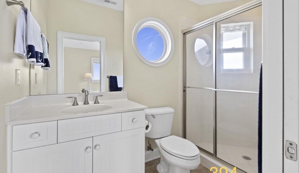 Photo of Bathroom in North Topsail Beach