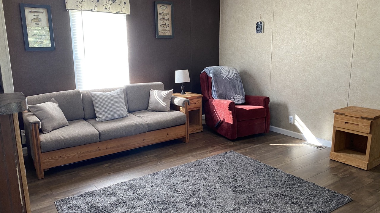 Photo of Livingroom in Grand Rivers