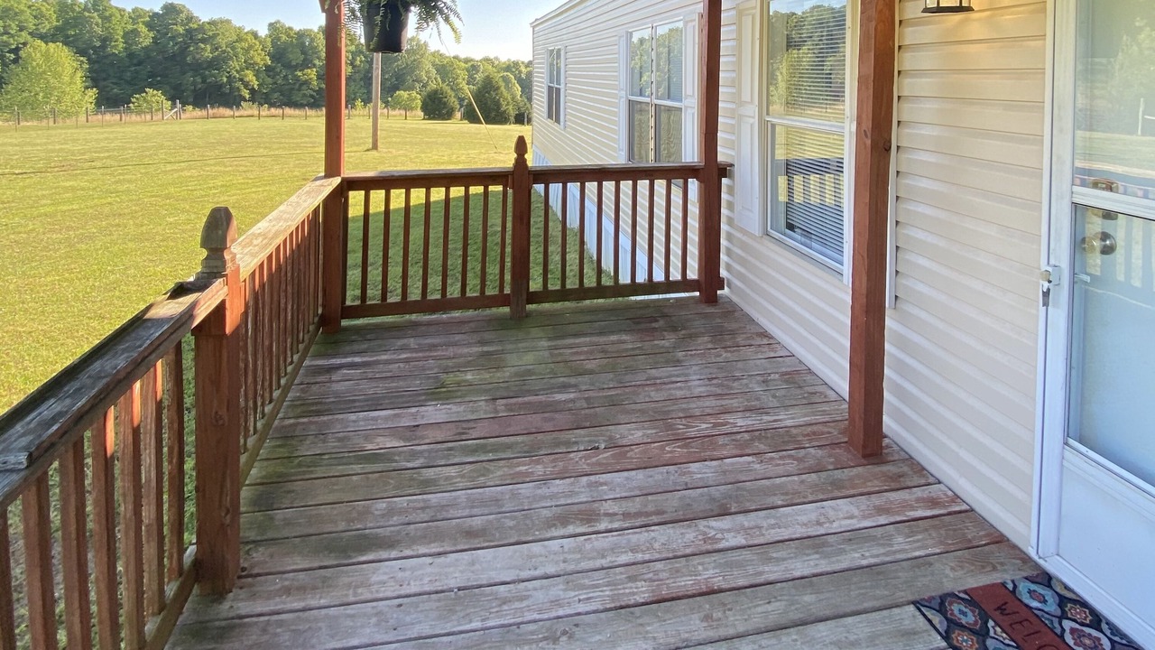 Photo of Patio Balcony in Grand Rivers