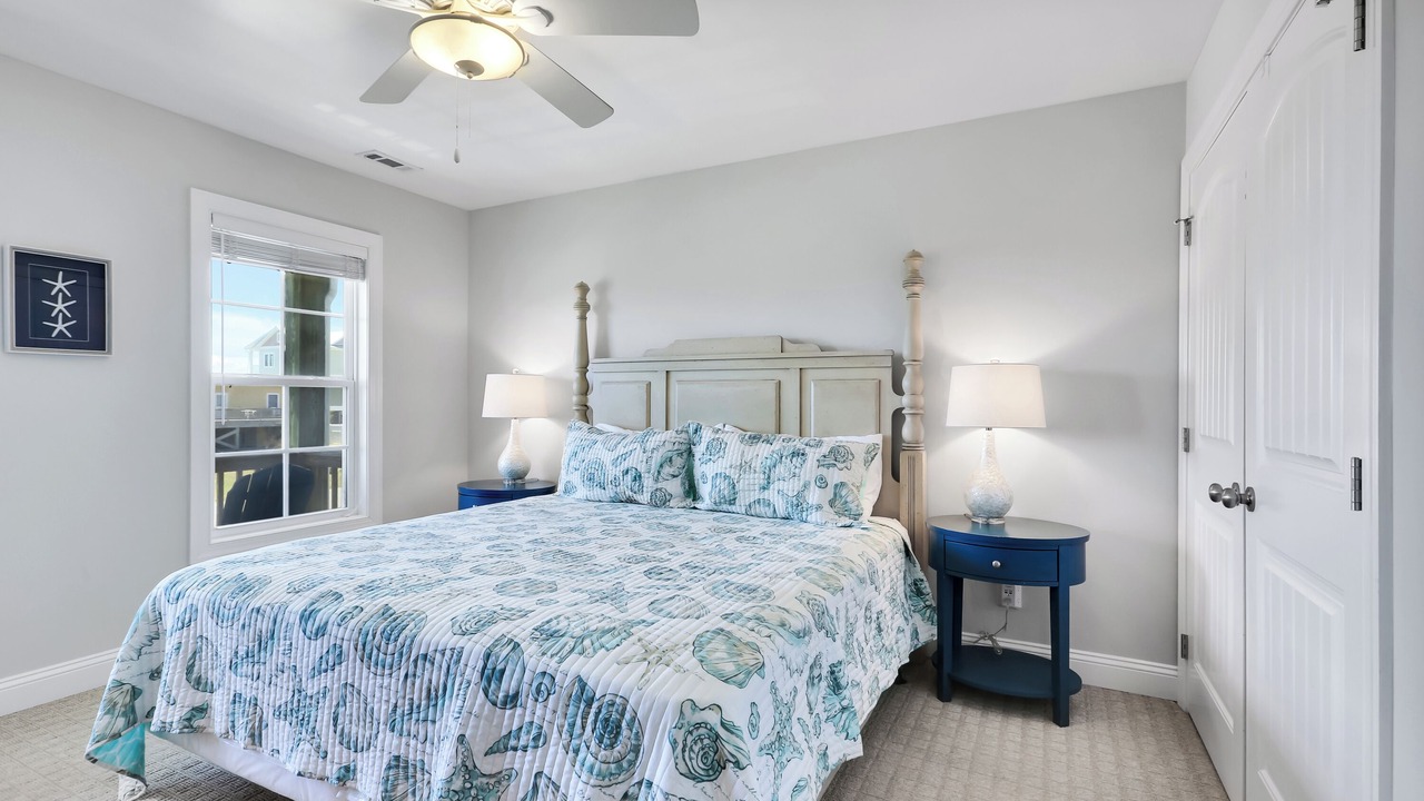 Photo of Bedroom in Long Beach