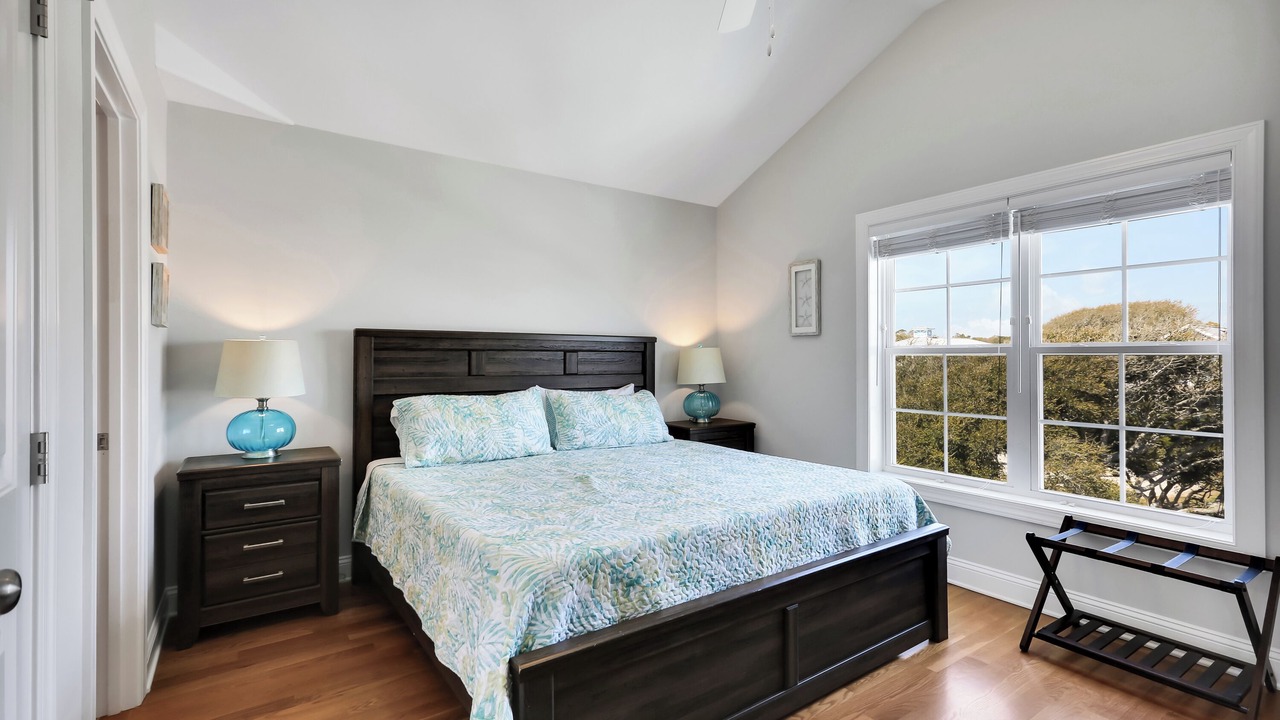 Photo of Bedroom in Long Beach