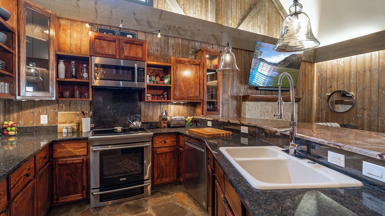 Photo of Kitchen in Ashley Oaks