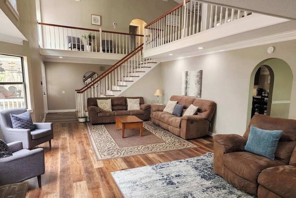 Photo of Livingroom in Flintstone