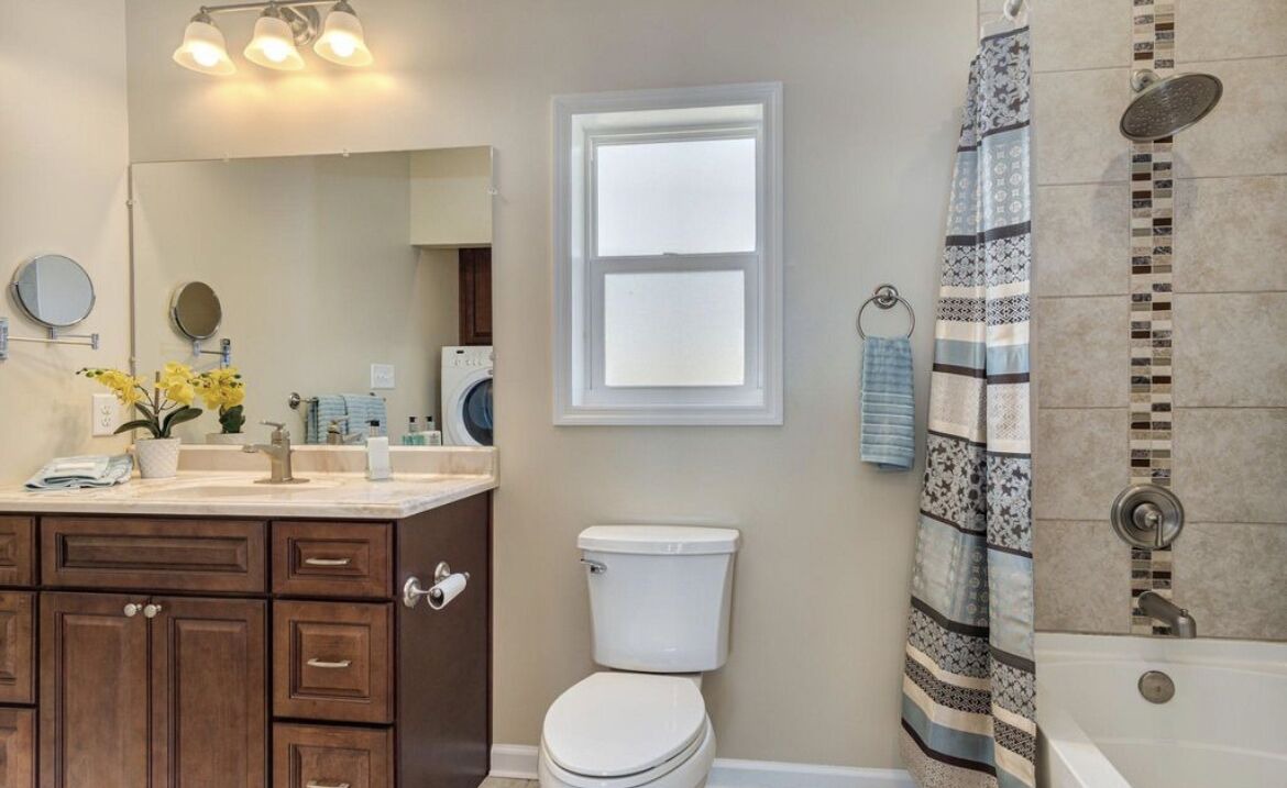Photo of Bathroom in Oak Island