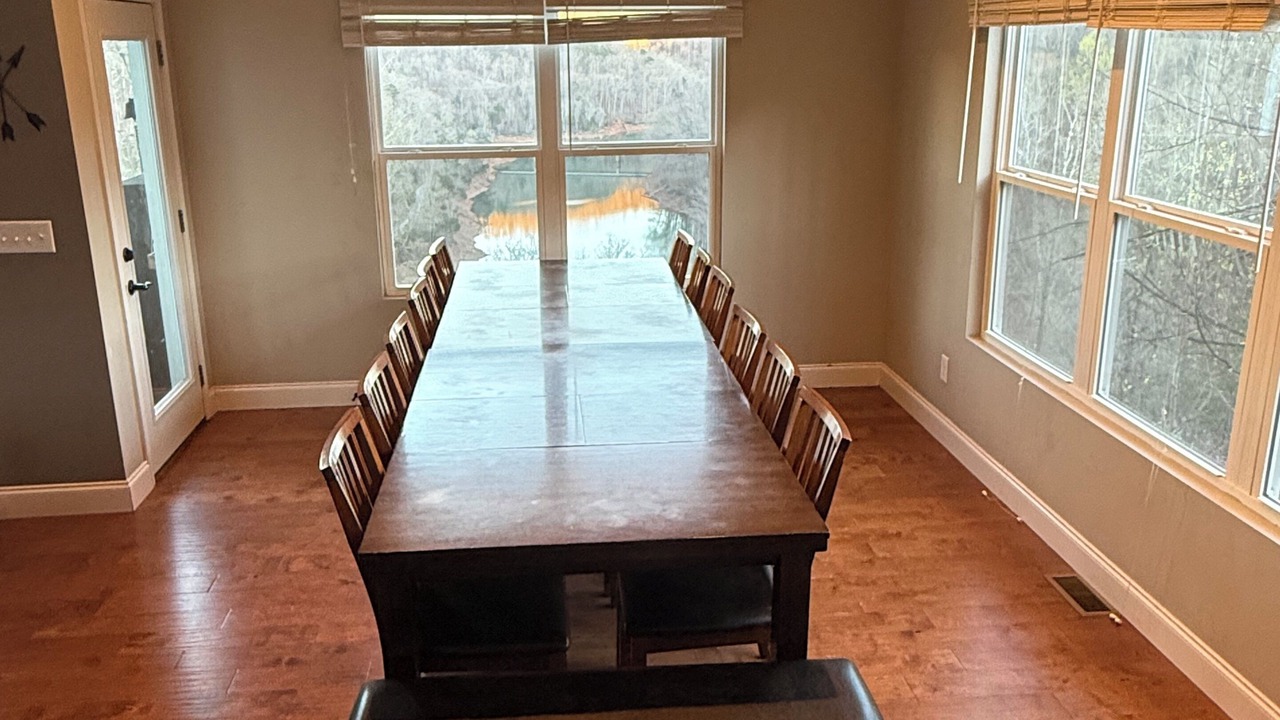 Photo of Bedroom in Lakeside Estates