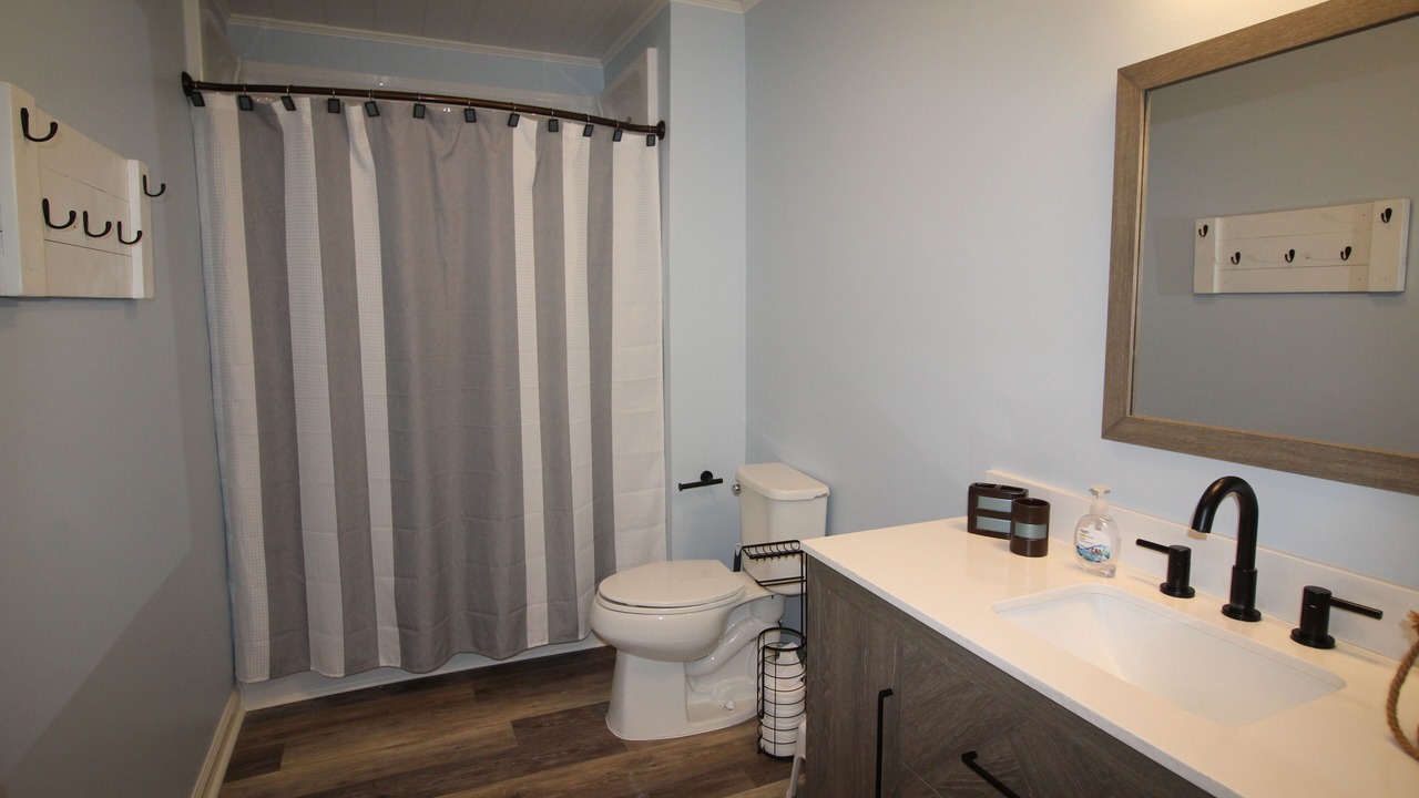 Photo of Bathroom in Tranquil Harbour