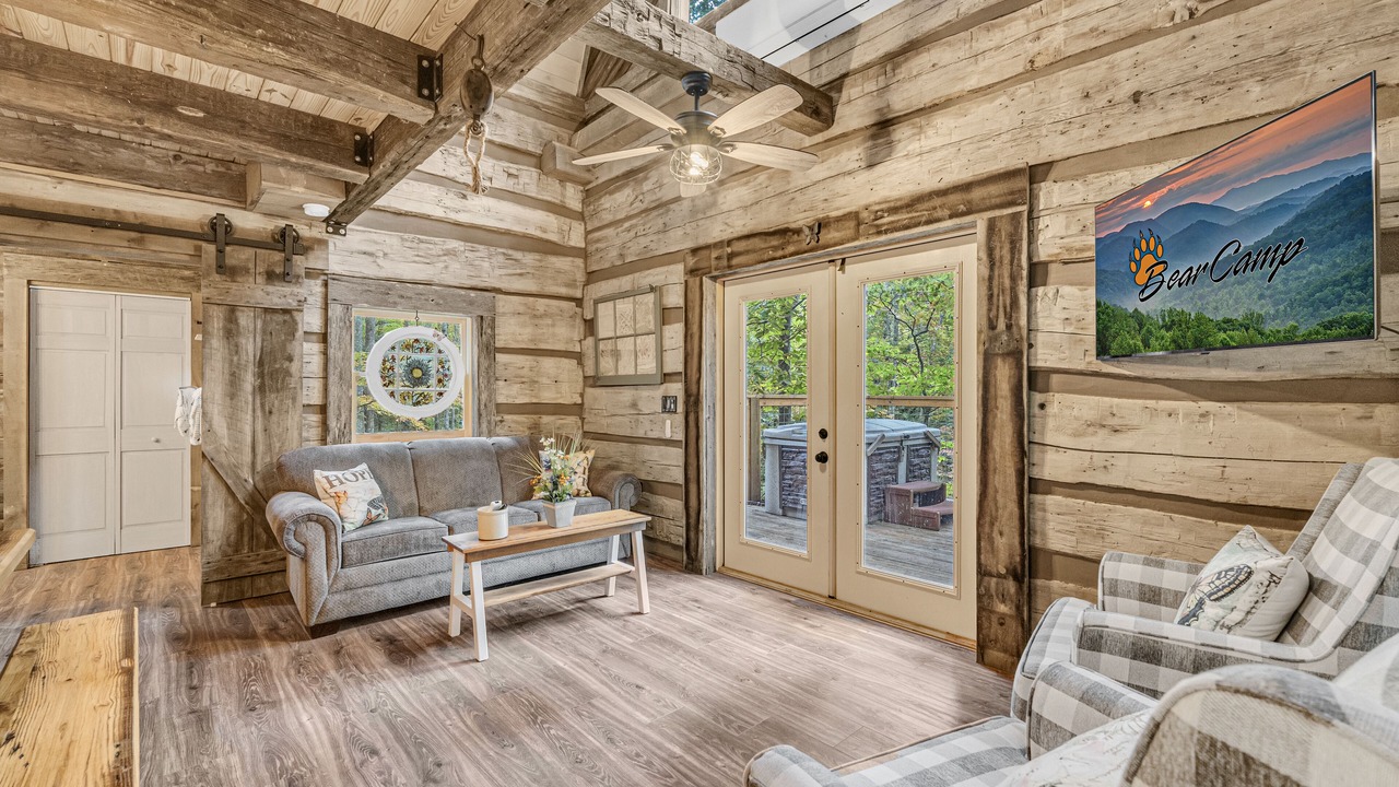 Photo of Livingroom in Smoky Mountains