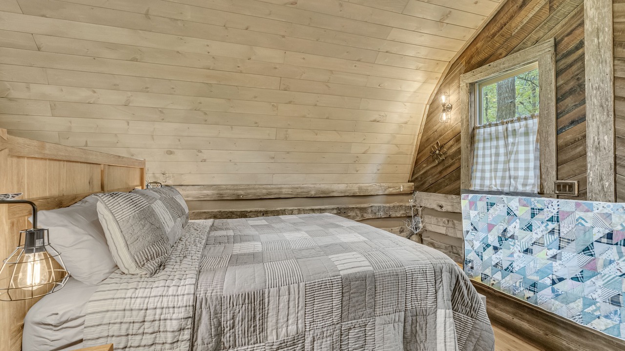 Photo of Bedroom in Smoky Mountains