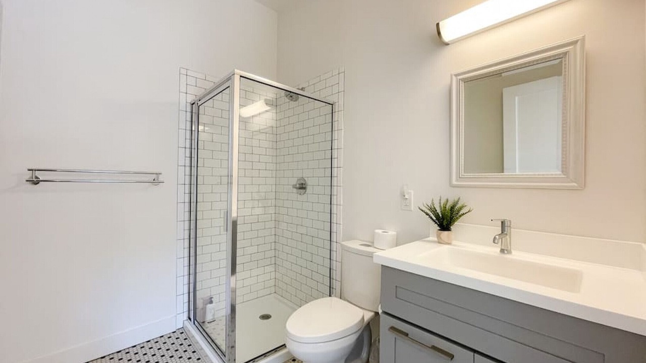 Photo of Bathroom in Downtown Knoxville