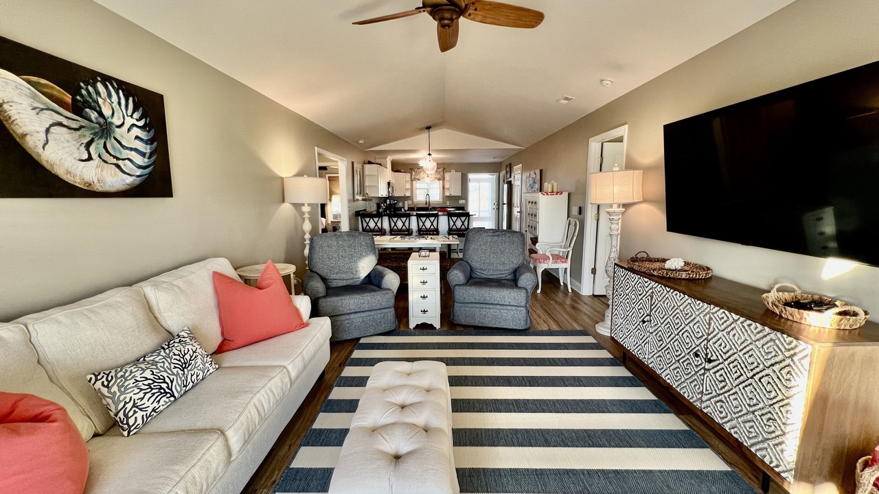Photo of Bedroom in Long Beach