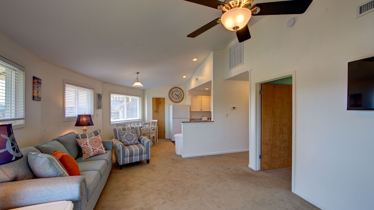 Photo of Livingroom in Avon