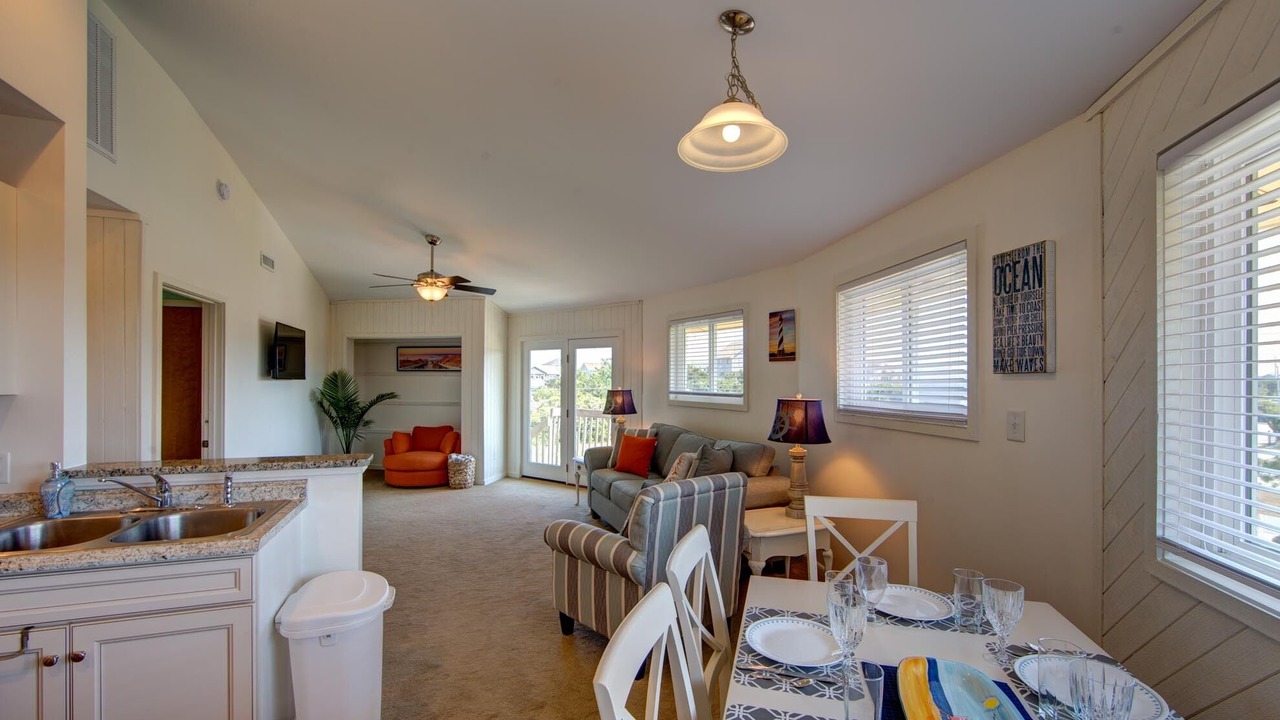 Photo of Livingroom in Avon