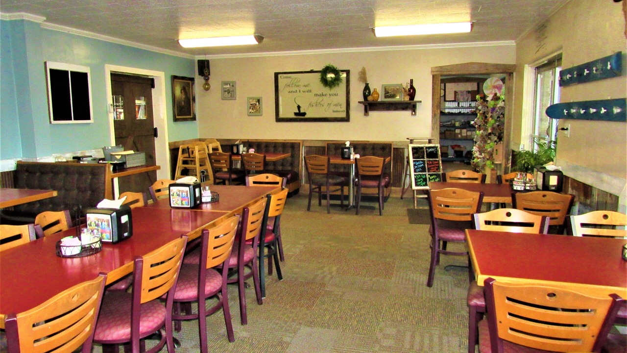 Photo of Others in Almo