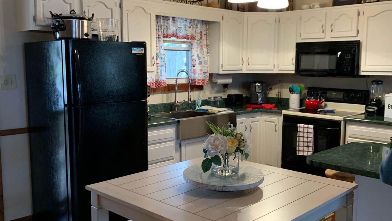 Photo of Kitchen in Byrdstown