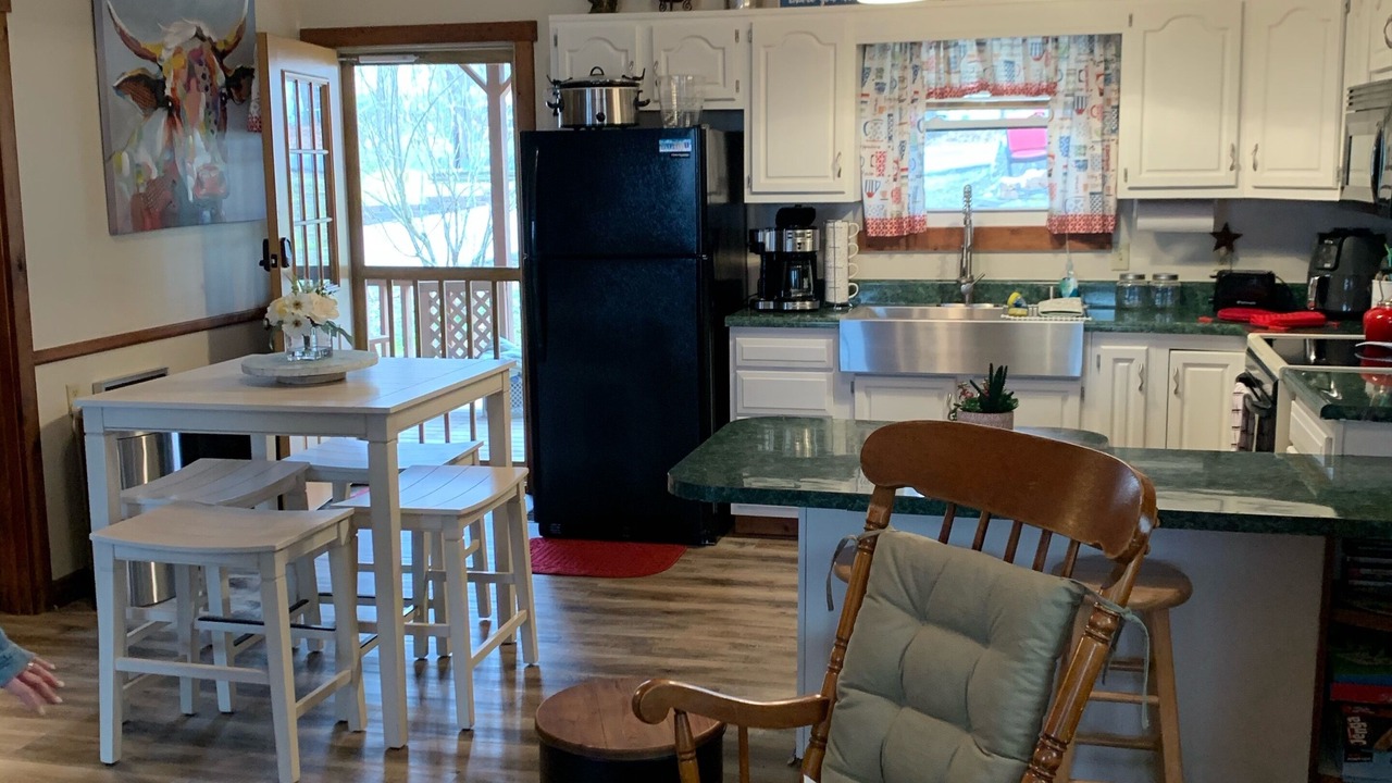 Photo of Kitchen in Byrdstown