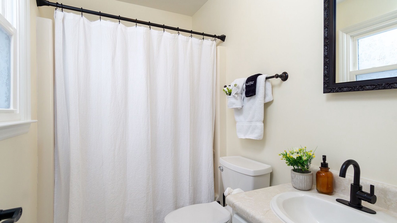Photo of Bathroom in Arden