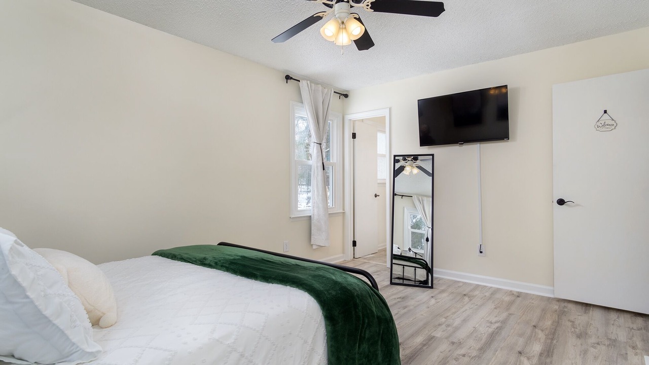 Photo of Bedroom in Arden