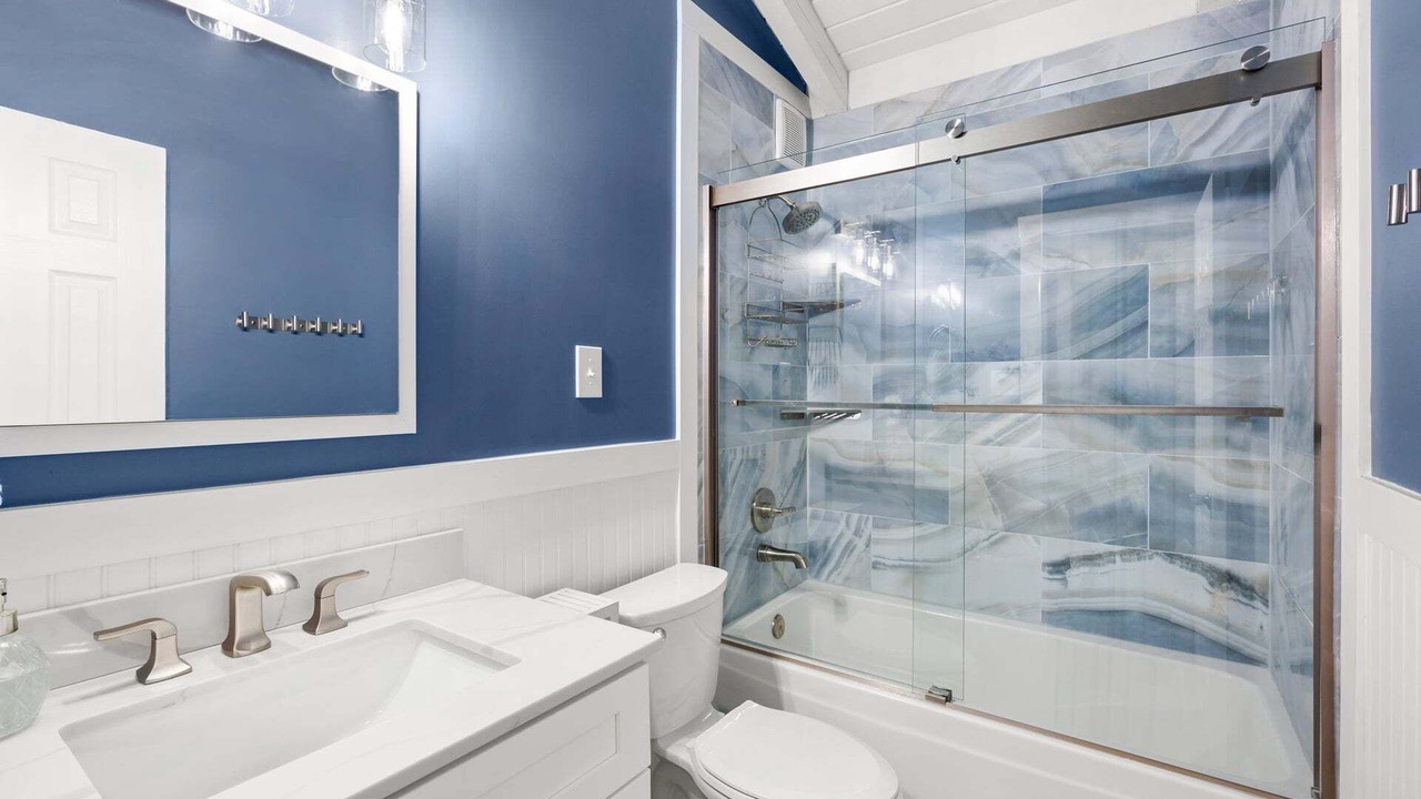 Photo of Bathroom in Southern Shores