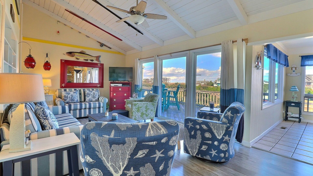Photo of Livingroom in Southern Shores