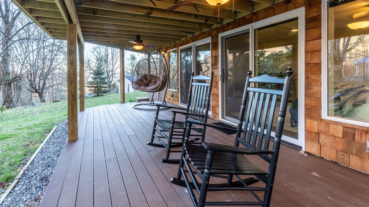Photo of Patio Balcony in Sylva