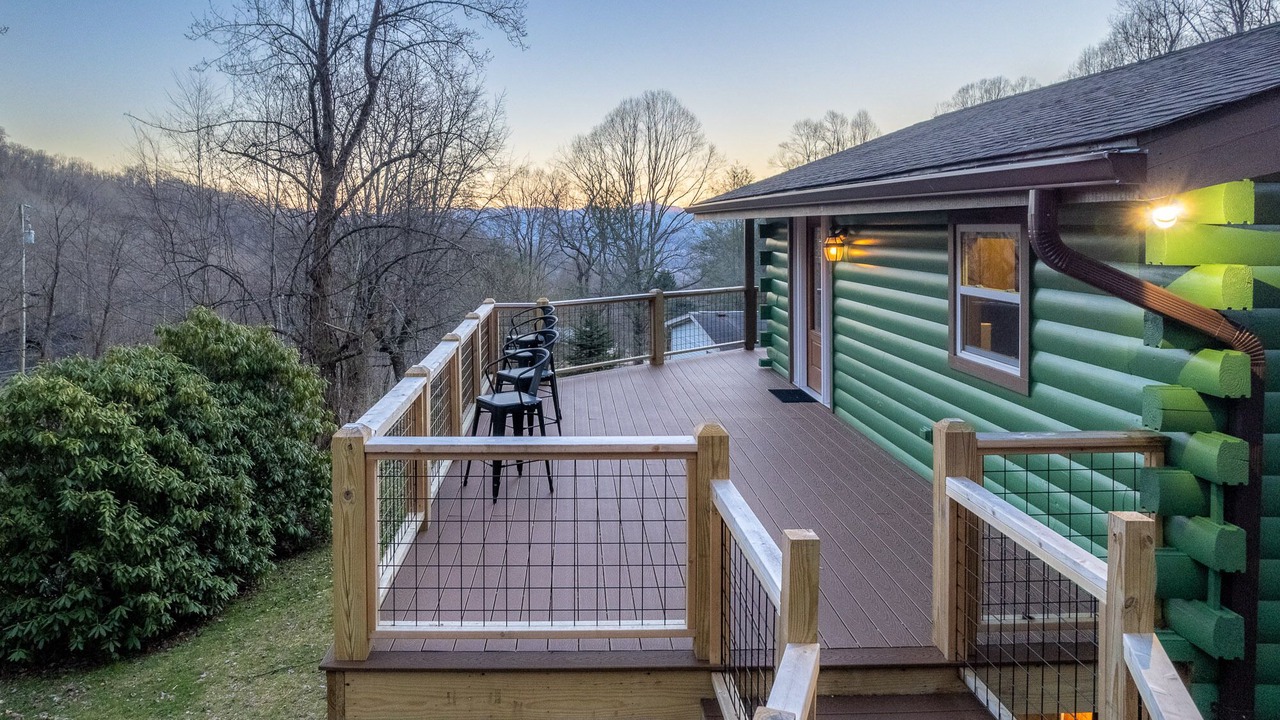 Photo of Patio Balcony in Sylva